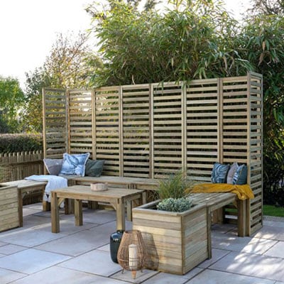 a modular garden seating set, including 5 wooden benches, 2 garden seats, 2 wooden planters and 8 trellis panels