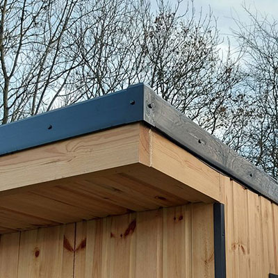 a garden office's EPDM roof cover